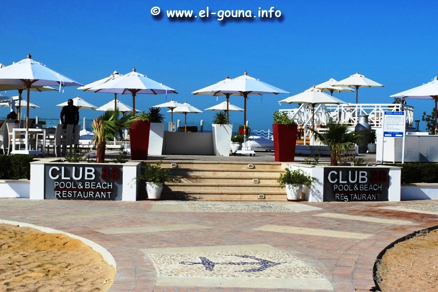 Club 88 Pool - Beach - Restaurant 1481